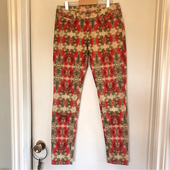 LEVI’S PRINTED DENIM - Picture 2 of 8